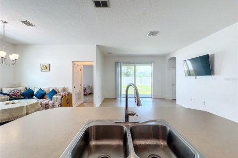 Villa ou maison à vendre à Davenport, Floride: 4 chambres, 171.5 m2 № 1295836 - photo 7