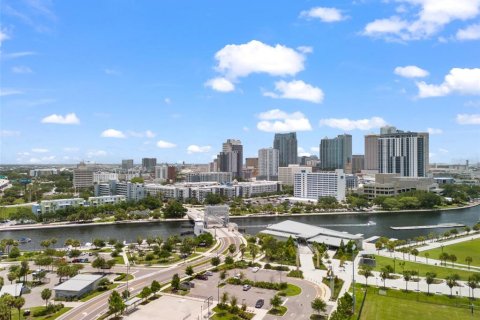 Condo in Tampa, Florida, 1 bedroom  № 1295835 - photo 27