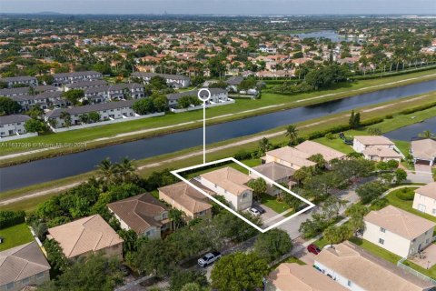 Casa en venta en Miramar, Florida, 7 dormitorios, 317.35 m2 № 1318854 - foto 5