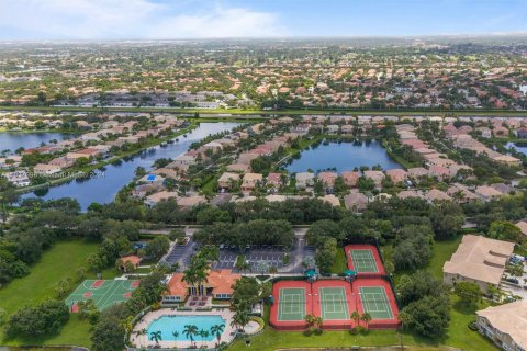 Villa ou maison à vendre à Miramar, Floride: 7 chambres, 317.35 m2 № 1318854 - photo 11