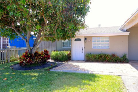 Casa en venta en Delray Beach, Florida, 4 dormitorios, 126.16 m2 № 1208157 - foto 12