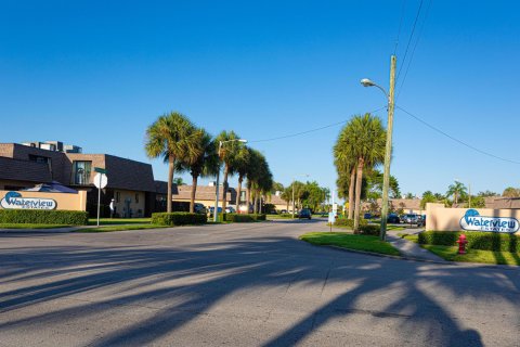 Townhouse in Palm Springs, Florida 3 bedrooms, 139.35 sq.m. № 1208120 - photo 28