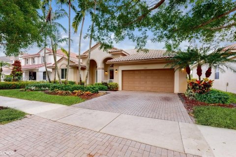 House in Weston, Florida 5 bedrooms, 256.78 sq.m. № 1281941 - photo 1