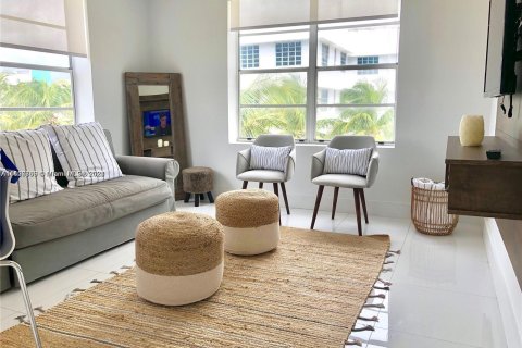 Copropriété à vendre à Miami Beach, Floride: 1 chambre, 41.81 m2 № 1281939 - photo 7