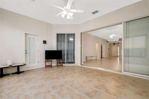 Casa en venta en Davenport, Florida, 2 dormitorios, 160.54 m2 № 961693 - foto 26