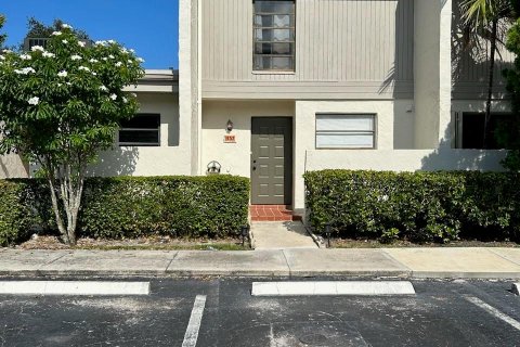 Condominio en venta en Pembroke Pines, Florida, 2 dormitorios, 117.43 m2 № 716579 - foto 20