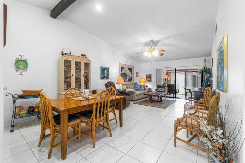 Villa ou maison à vendre à West Palm Beach, Floride: 2 chambres, 127.28 m2 № 1159904 - photo 21