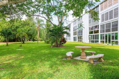 Condominio en venta en Deerfield Beach, Florida, 2 dormitorios, 92.9 m2 № 1159906 - foto 15