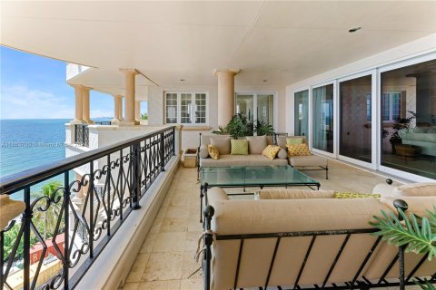 Condominio en venta en Miami Beach, Florida, 3 dormitorios, 426.42 m2 № 1348303 - foto 13