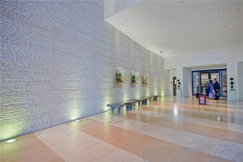 Condominio en venta en Miami, Florida, 1 dormitorio, 74.23 m2 № 1092530 - foto 4