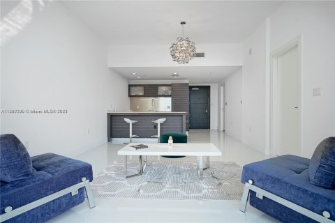 Condominio en venta en Miami, Florida, 1 dormitorio, 74.23 m2 № 1092530 - foto 24