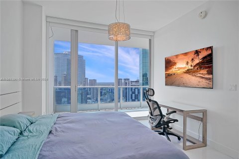 Condo in Miami, Florida, 1 bedroom  № 1092530 - photo 12