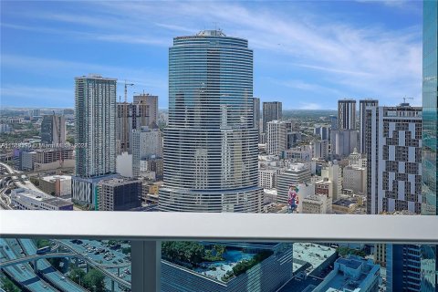 Condo in Miami, Florida, 1 bedroom  № 1092530 - photo 7