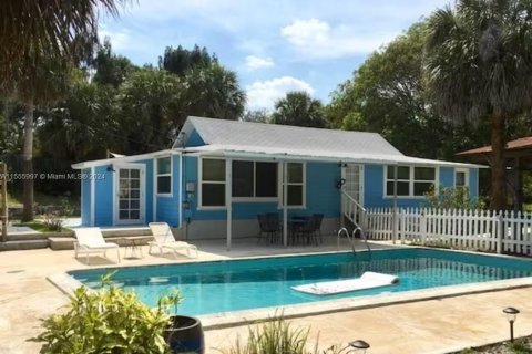 Casa en venta en Hobe Sound, Florida, 3 dormitorios, 122.26 m2 № 1092531 - foto 1