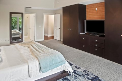 Condominio en venta en Doral, Florida, 3 dormitorios, 192.31 m2 № 640479 - foto 9