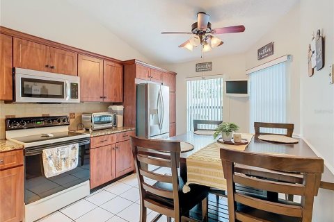 Adosado en venta en Kissimmee, Florida, 3 dormitorios, 136.66 m2 № 1299296 - foto 18