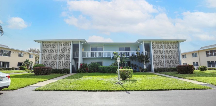 Condominio en Boynton Beach, Florida, 2 dormitorios  № 953901