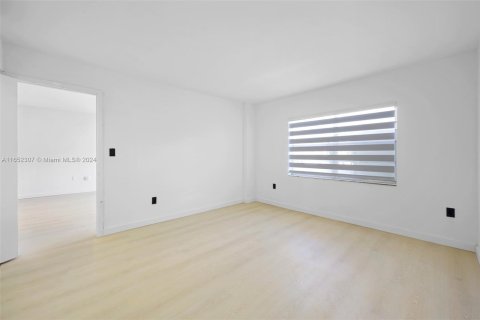 Condominio en alquiler en Miami Beach, Florida, 1 dormitorio, 73.02 m2 № 1345410 - foto 8