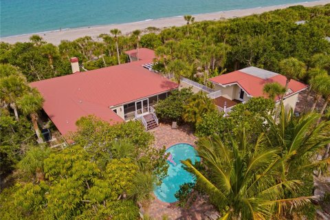 Villa ou maison à louer à Englewood, Floride: 4 chambres, 188.22 m2 № 251617 - photo 1