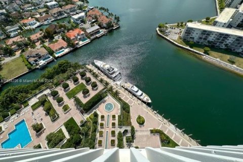 Copropriété à vendre à Aventura, Floride: 2 chambres, 125.42 m2 № 1013900 - photo 3