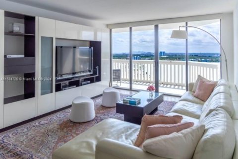 Condo in Aventura, Florida, 2 bedrooms  № 1013900 - photo 6