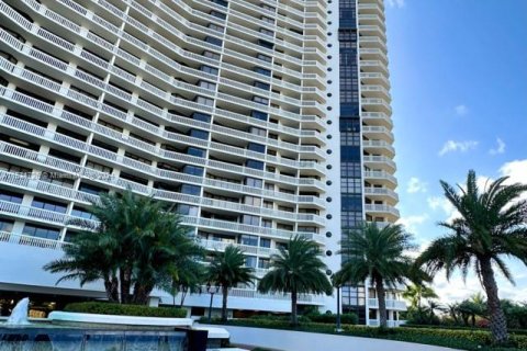 Copropriété à vendre à Aventura, Floride: 2 chambres, 125.42 m2 № 1013900 - photo 29