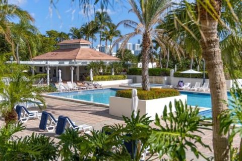 Copropriété à vendre à Aventura, Floride: 2 chambres, 125.42 m2 № 1013900 - photo 5