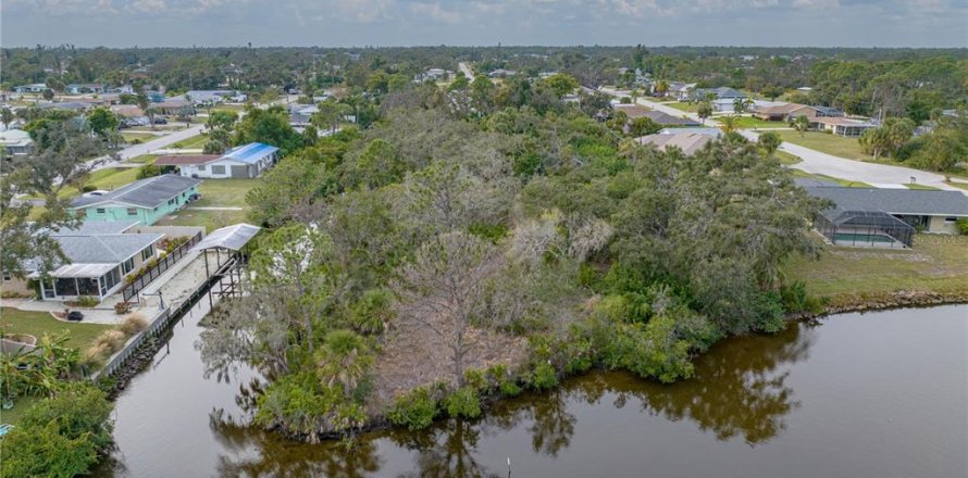 Terreno en Englewood, Florida № 941969