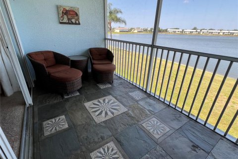 Copropriété à vendre à Punta Gorda, Floride: 2 chambres, 102.29 m2 № 1115030 - photo 6