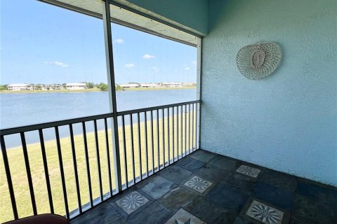 Copropriété à vendre à Punta Gorda, Floride: 2 chambres, 102.29 m2 № 1115030 - photo 7