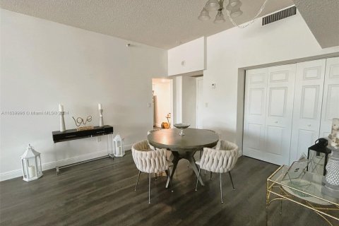 Copropriété à vendre à Aventura, Floride: 2 chambres, 93.37 m2 № 1320634 - photo 14