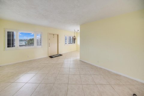 Condominio en venta en Lake Worth, Florida, 2 dormitorios, 95.41 m2 № 938869 - foto 14