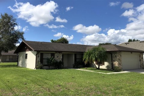 House in Kissimmee, Florida 3 bedrooms, 166.2 sq.m. № 1393825 - photo 1