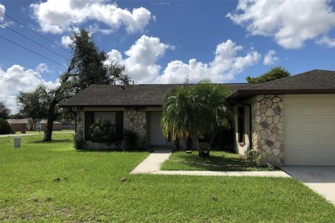 House in Kissimmee, Florida 3 bedrooms, 166.2 sq.m. № 1393825 - photo 4