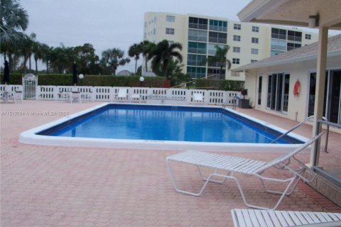Copropriété à vendre à Dania Beach, Floride: 2 chambres, 110.55 m2 № 963489 - photo 5