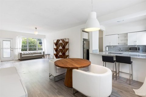 Copropriété à vendre à Miami Beach, Floride: 1 chambre, 69.68 m2 № 1315901 - photo 5