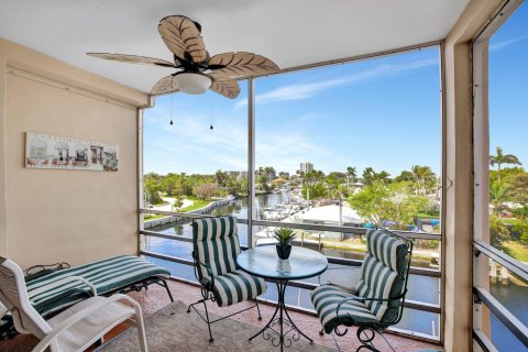 Condo in Lauderdale-by-the-Sea, Florida, 2 bedrooms  № 1096349 - photo 18