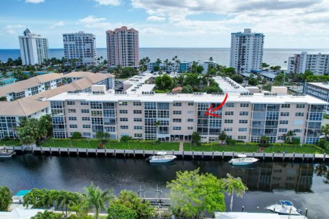 Condo in Lauderdale-by-the-Sea, Florida, 2 bedrooms  № 1096349 - photo 14