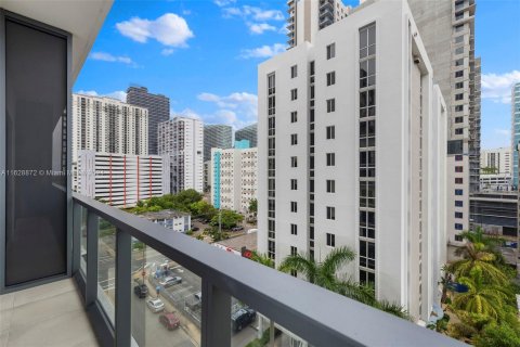 Condo in Miami, Florida, 1 bedroom  № 1290672 - photo 15