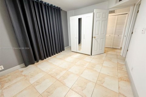 Copropriété à vendre à Oakland Park, Floride: 2 chambres, 90.58 m2 № 1358574 - photo 16