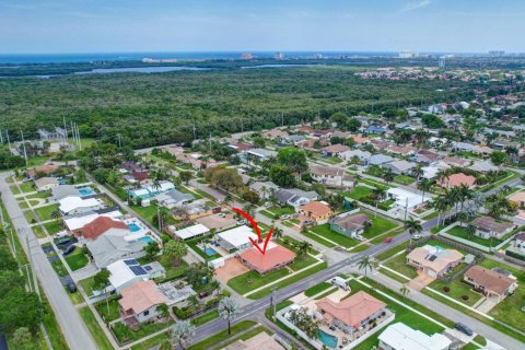 Villa ou maison à vendre à Dania Beach, Floride: 3 chambres, 223.43 m2 № 1118079 - photo 25