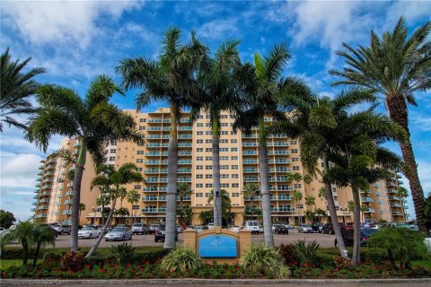 Condominio en alquiler en Clearwater, Florida, 44.13 m2 № 251606 - foto 1