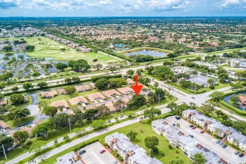 Villa ou maison à louer à Delray Beach, Floride: 2 chambres, 106.65 m2 № 837658 - photo 1