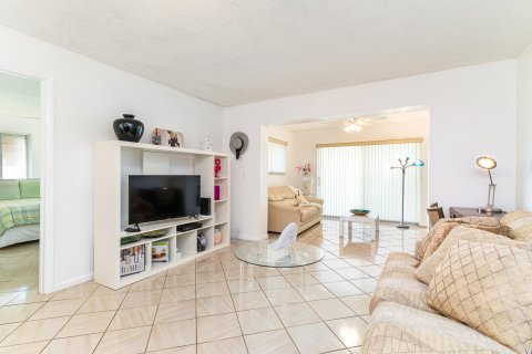 Casa en alquiler en Delray Beach, Florida, 2 dormitorios, 106.65 m2 № 837658 - foto 14