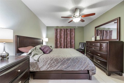 Copropriété à vendre à Pompano Beach, Floride: 1 chambre, 62.24 m2 № 1009636 - photo 12