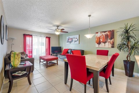 Copropriété à vendre à Pompano Beach, Floride: 1 chambre, 62.24 m2 № 1009636 - photo 17