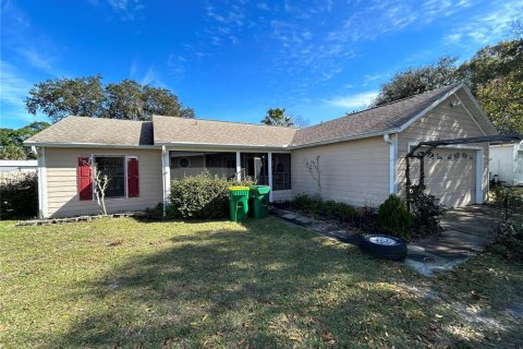 Villa ou maison à vendre à Cocoa, Floride: 4 chambres, 184.32 m2 № 973964 - photo 2