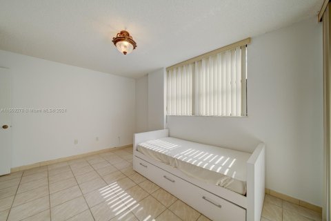 Condominio en venta en Miami Beach, Florida, 2 dormitorios, 101.08 m2 № 1400103 - foto 14