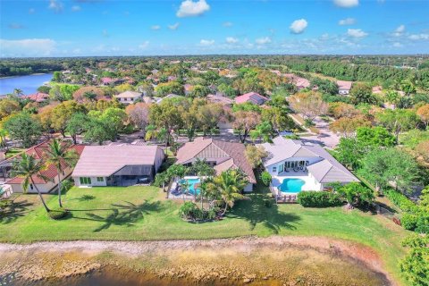 Villa ou maison à vendre à Weston, Floride: 4 chambres, 220.18 m2 № 1138387 - photo 4