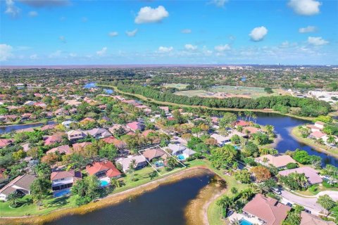 Villa ou maison à vendre à Weston, Floride: 4 chambres, 220.18 m2 № 1138387 - photo 12